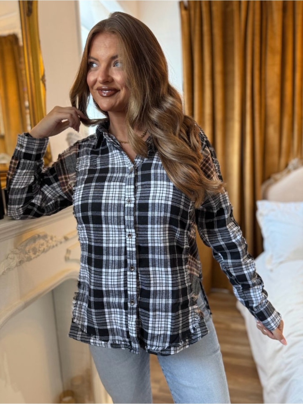 Very J Black, White & Tan Plaid Button-Up Shirt with side slits Size Medium